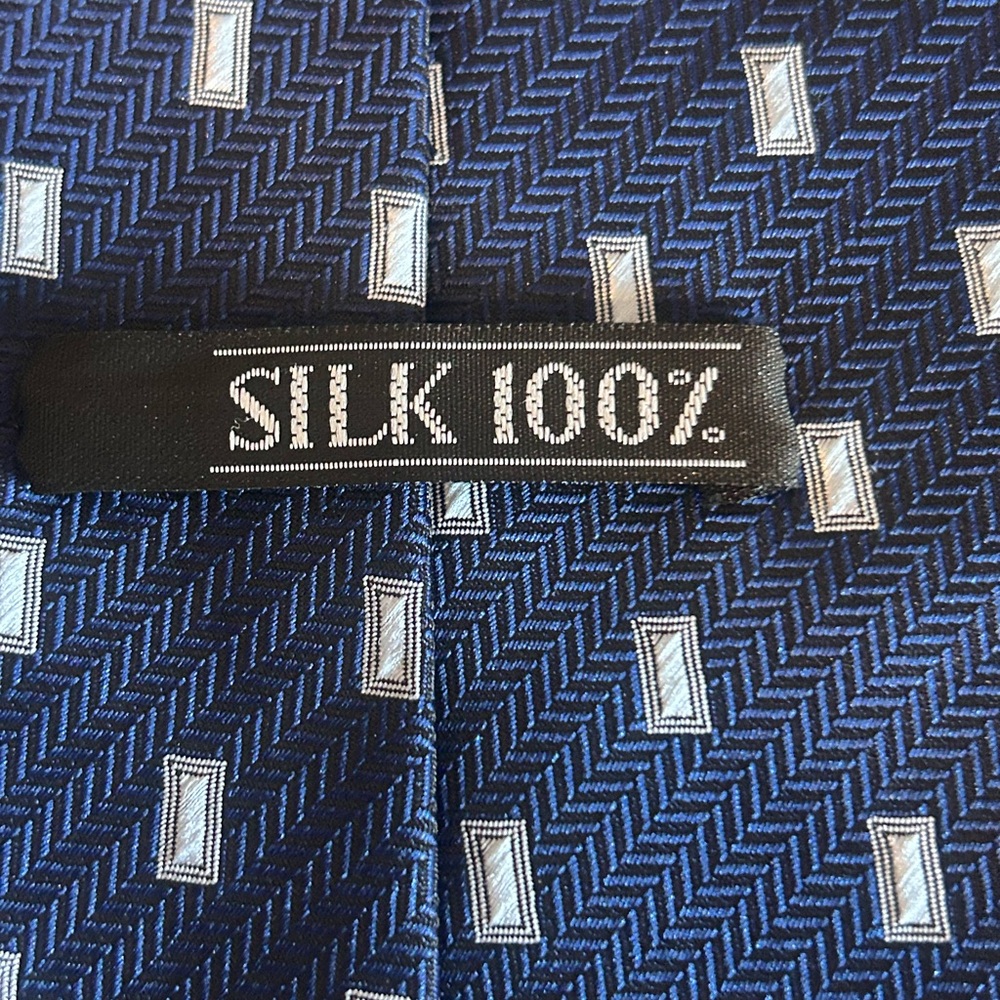 Hugo Boss Vintage 90s Made in Italy 100% Silk Classic Navy Geometric Print Tie - Picture 4 of 7